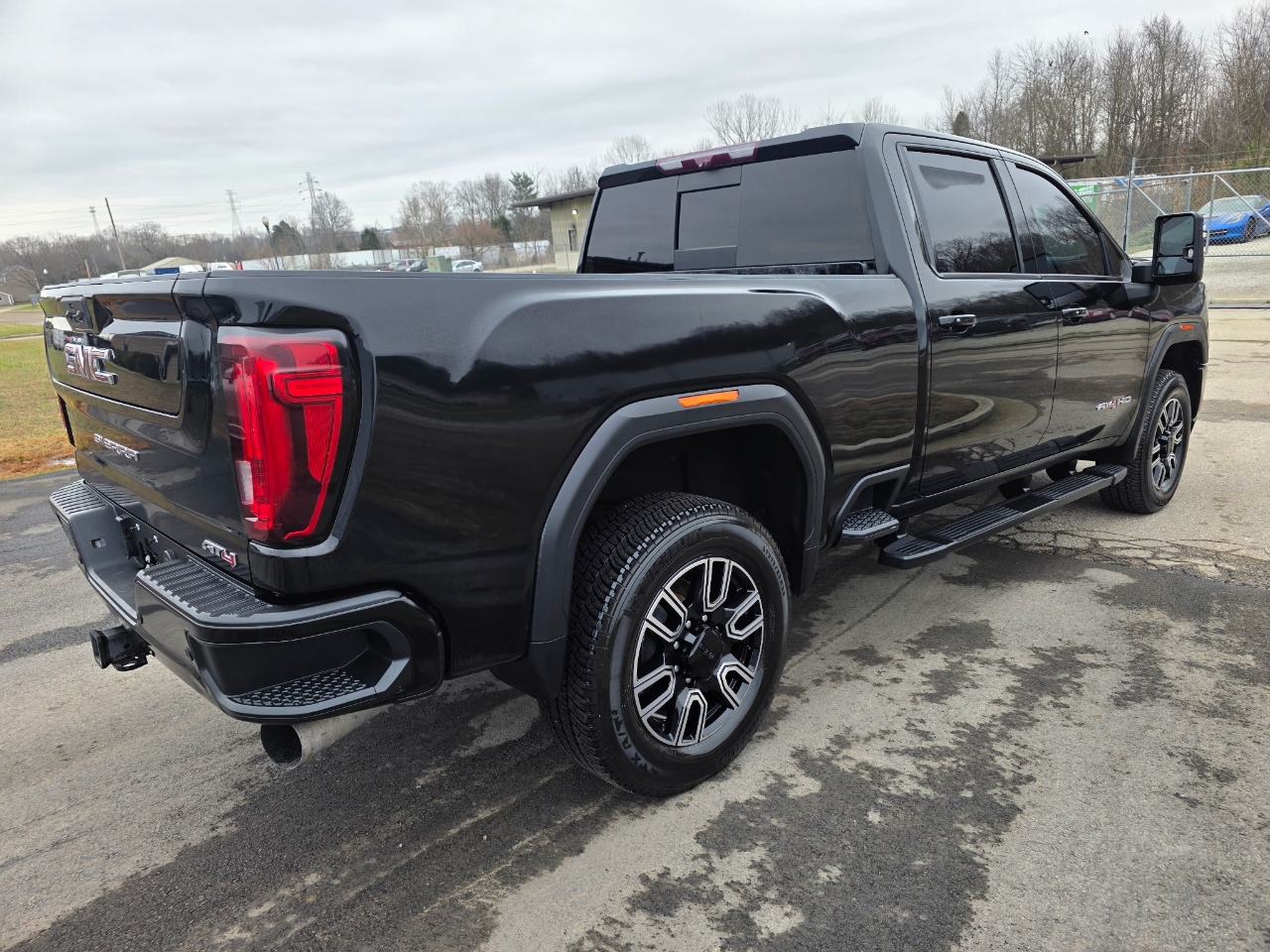 GMC Sierra 2500HD AT4 Crew Cab Long Box 4WD 2020