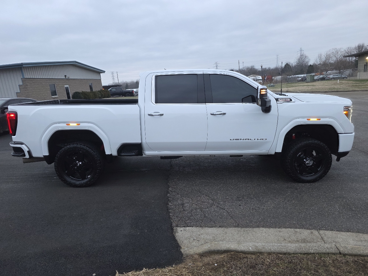GMC Sierra 2500HD Denali Crew Cab 4WD 2021