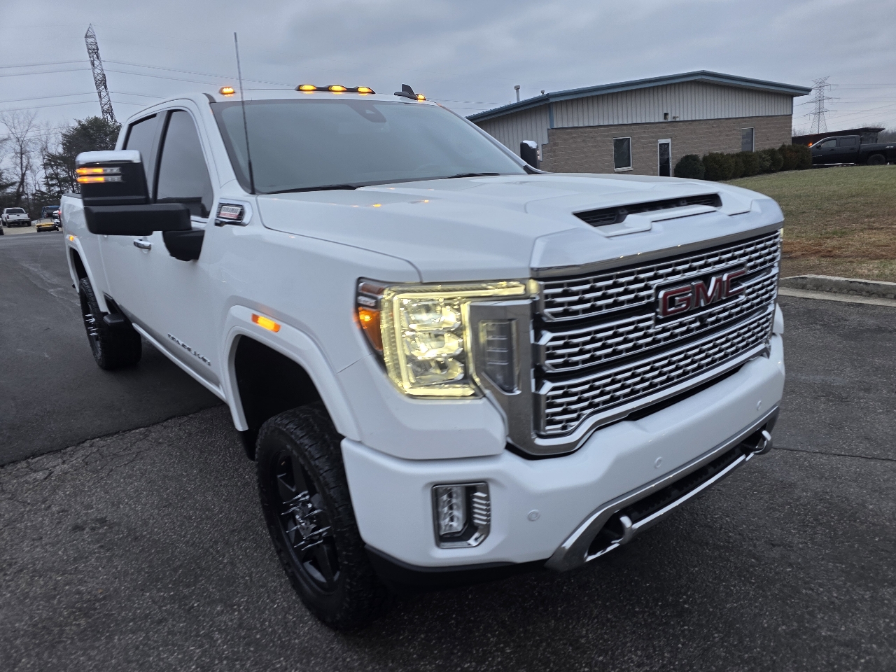 GMC Sierra 2500HD Denali Crew Cab 4WD 2021