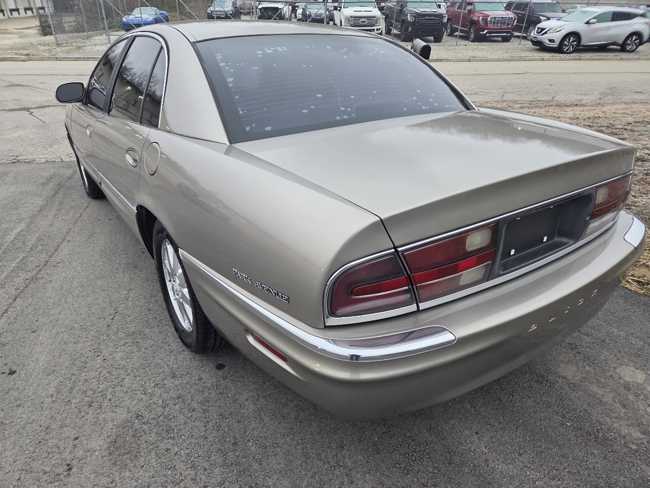 Buick Park Avenue Sedan 2004