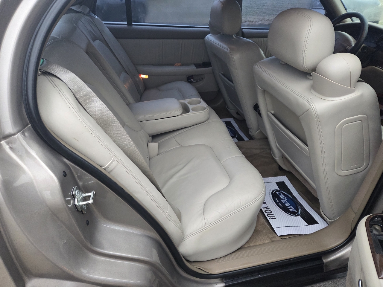 Buick Park Avenue Sedan 2004