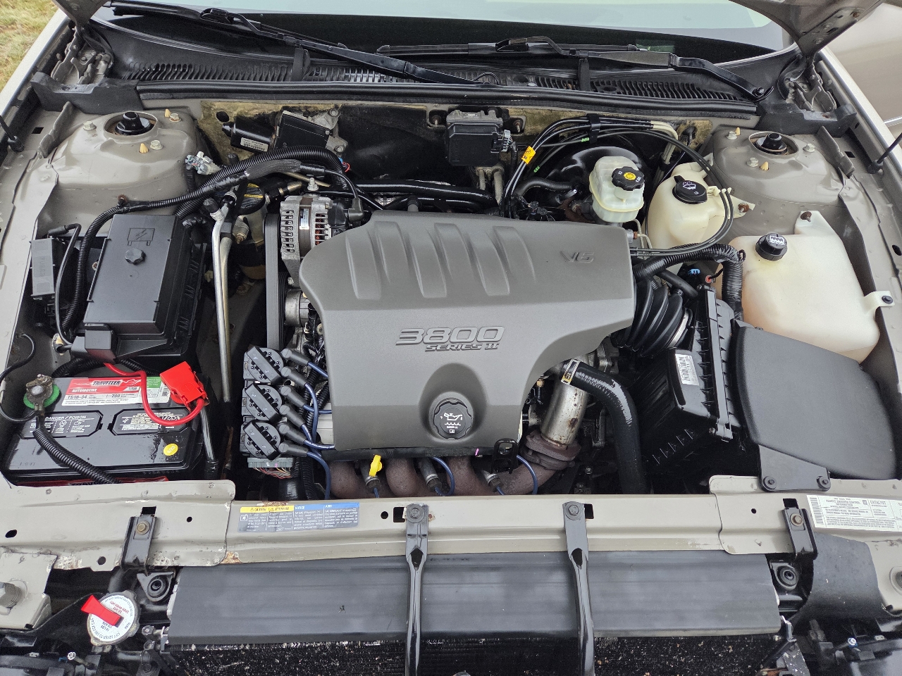 Buick Park Avenue Sedan 2004