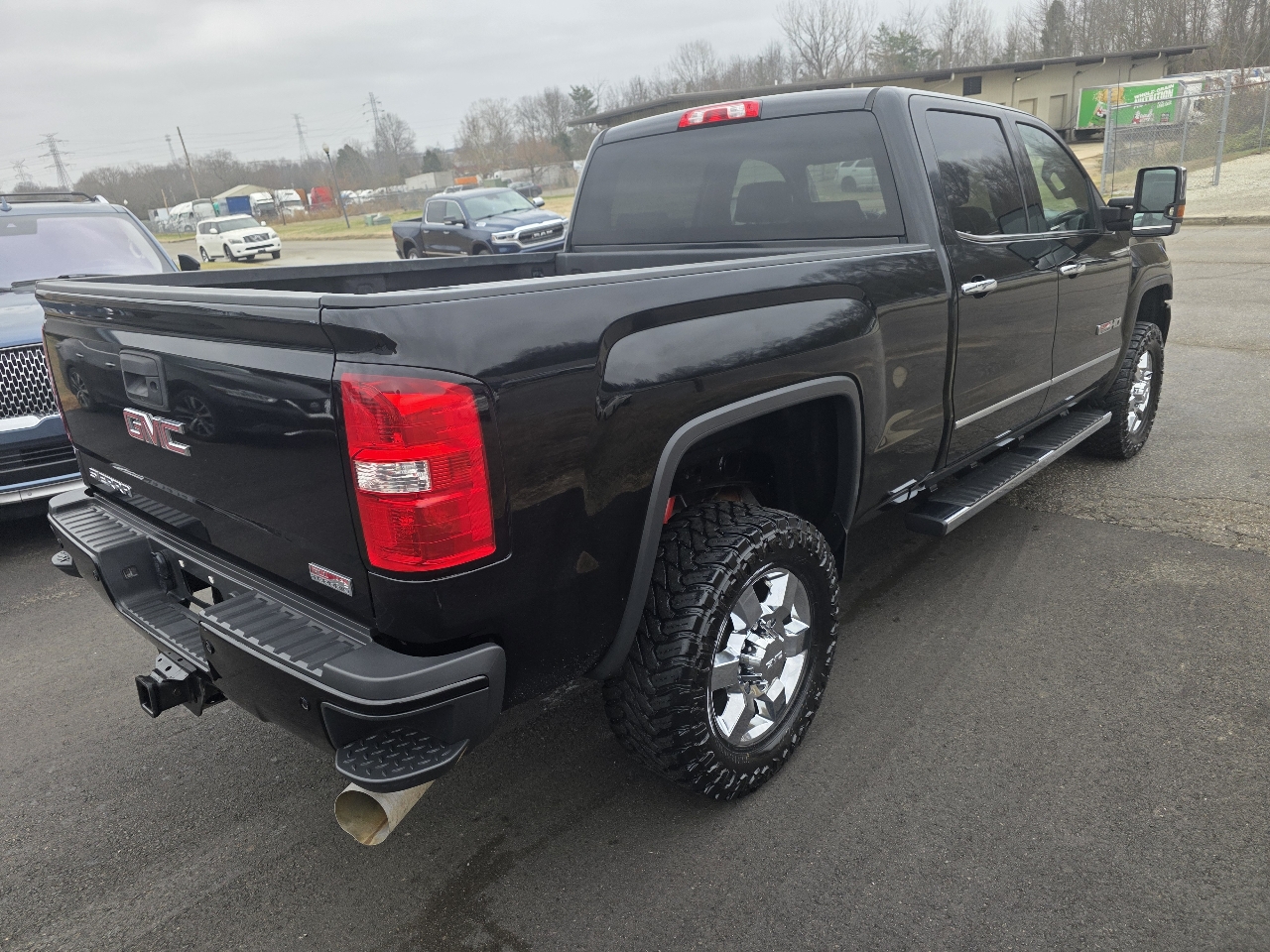 GMC Sierra 2500HD 4WD Crew Cab 159" SLT 2017