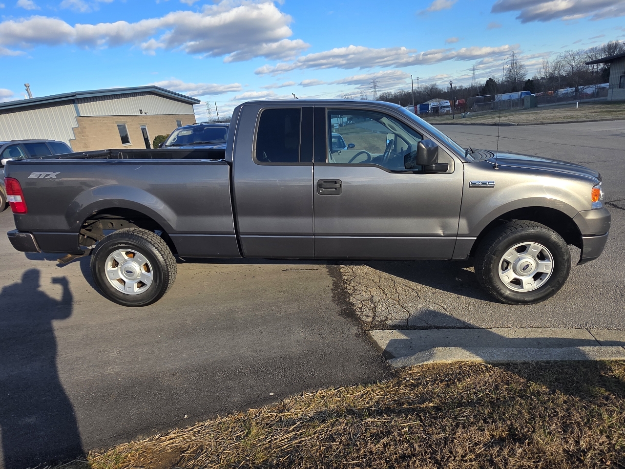 Ford F-150 4WD SuperCab 133" STX 2004