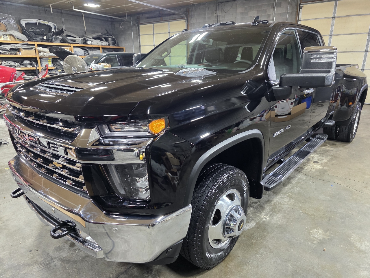Chevrolet Silverado 3500HD LTZ Crew Cab 4WD 2022