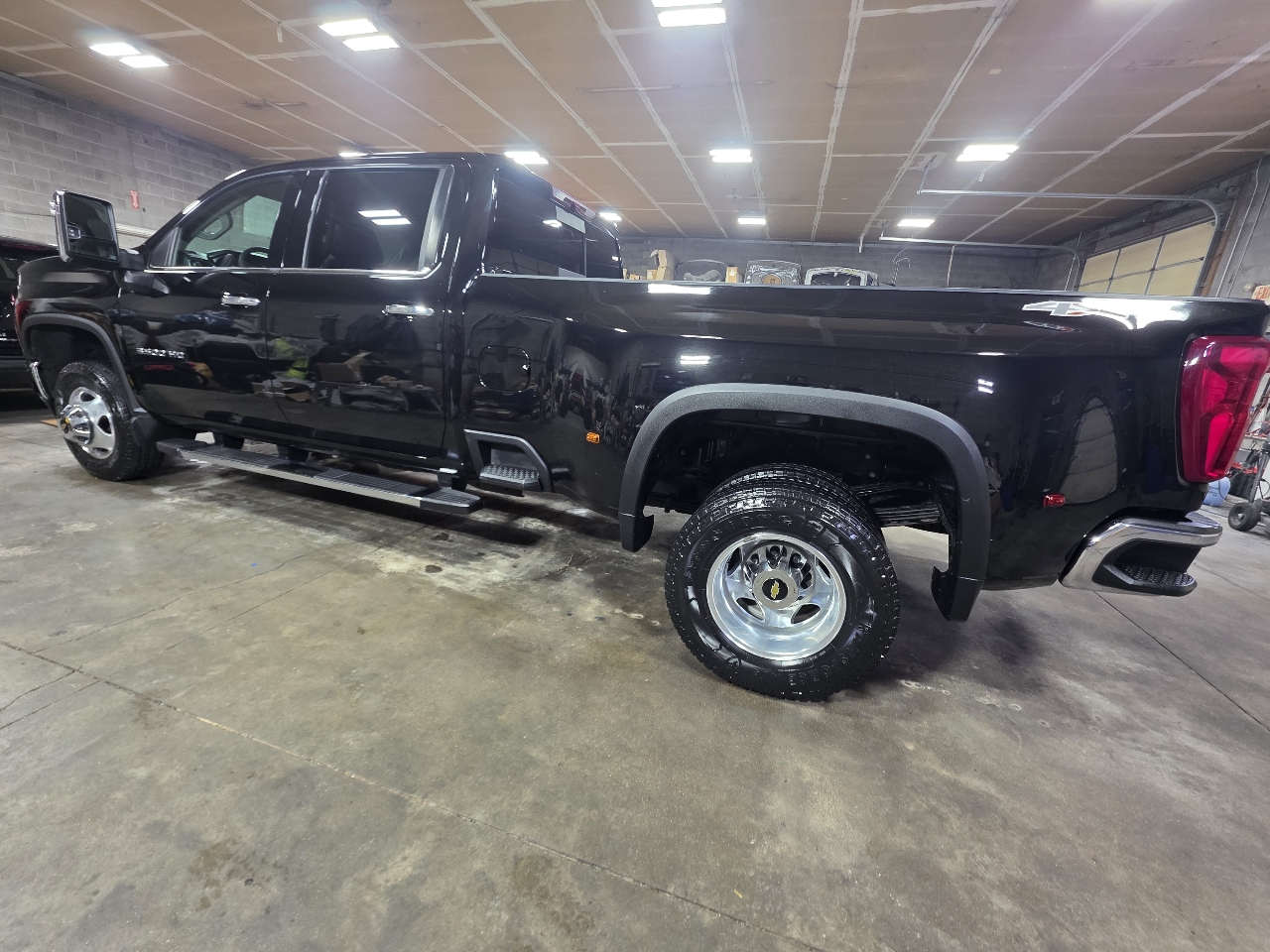 Chevrolet Silverado 3500HD LTZ Crew Cab 4WD 2022