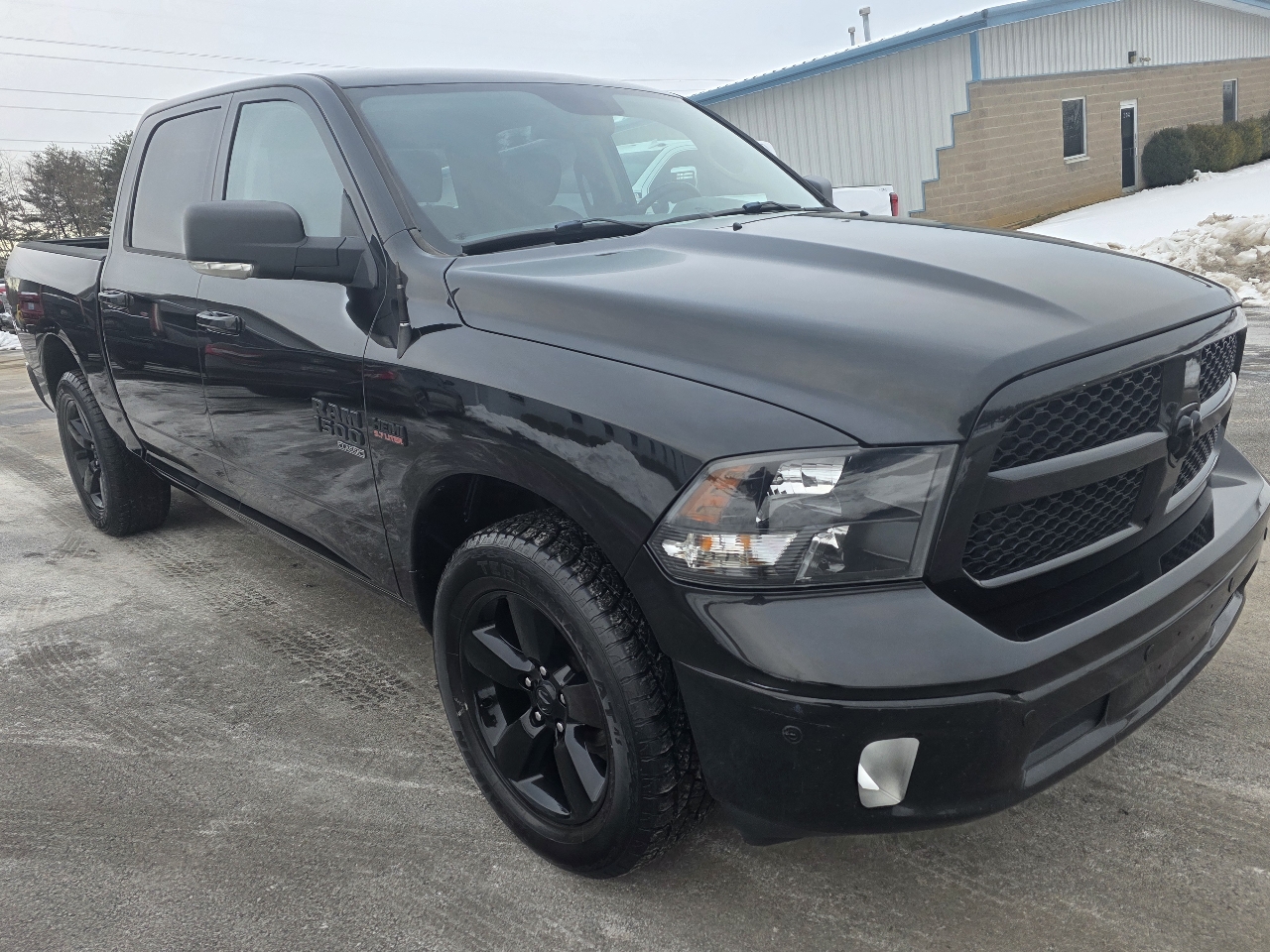 RAM 1500 Classic Tradesman Crew Cab SWB 2WD 2019