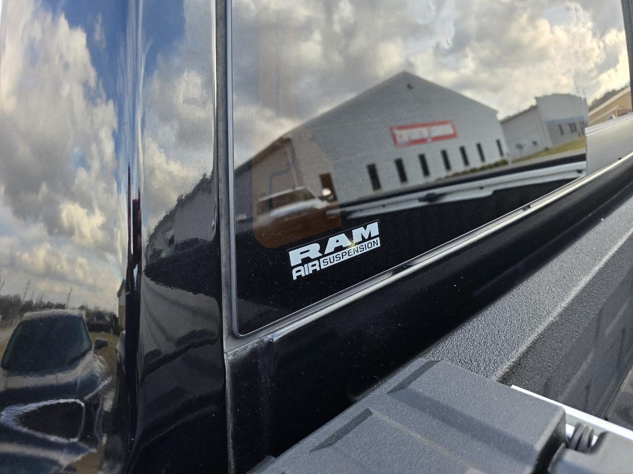 RAM 2500 Longhorn Crew Cab SWB 4WD 2020