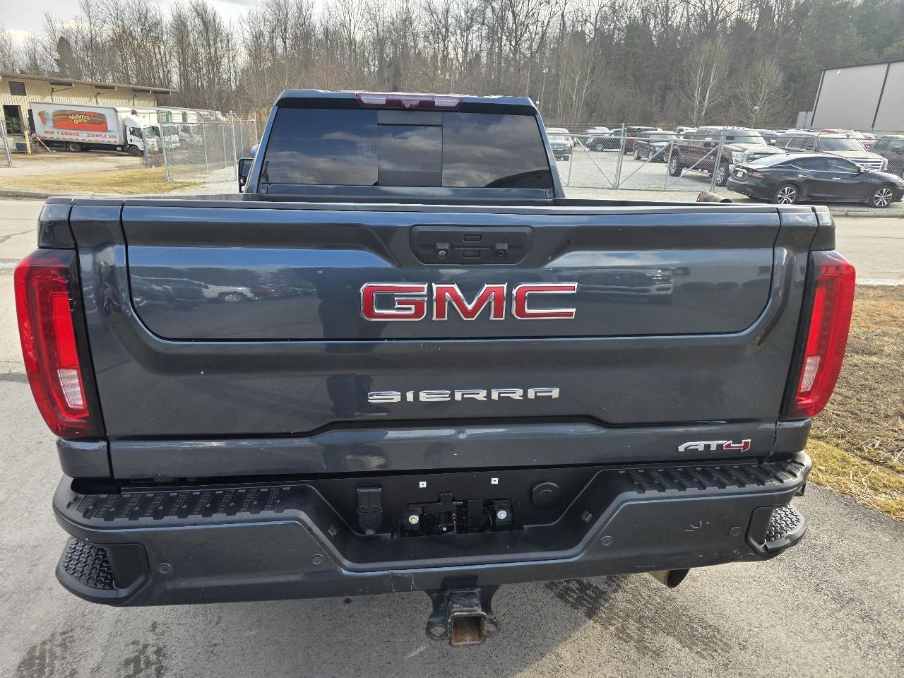 GMC Sierra 2500HD AT4 Crew Cab Long Box 4WD 2020