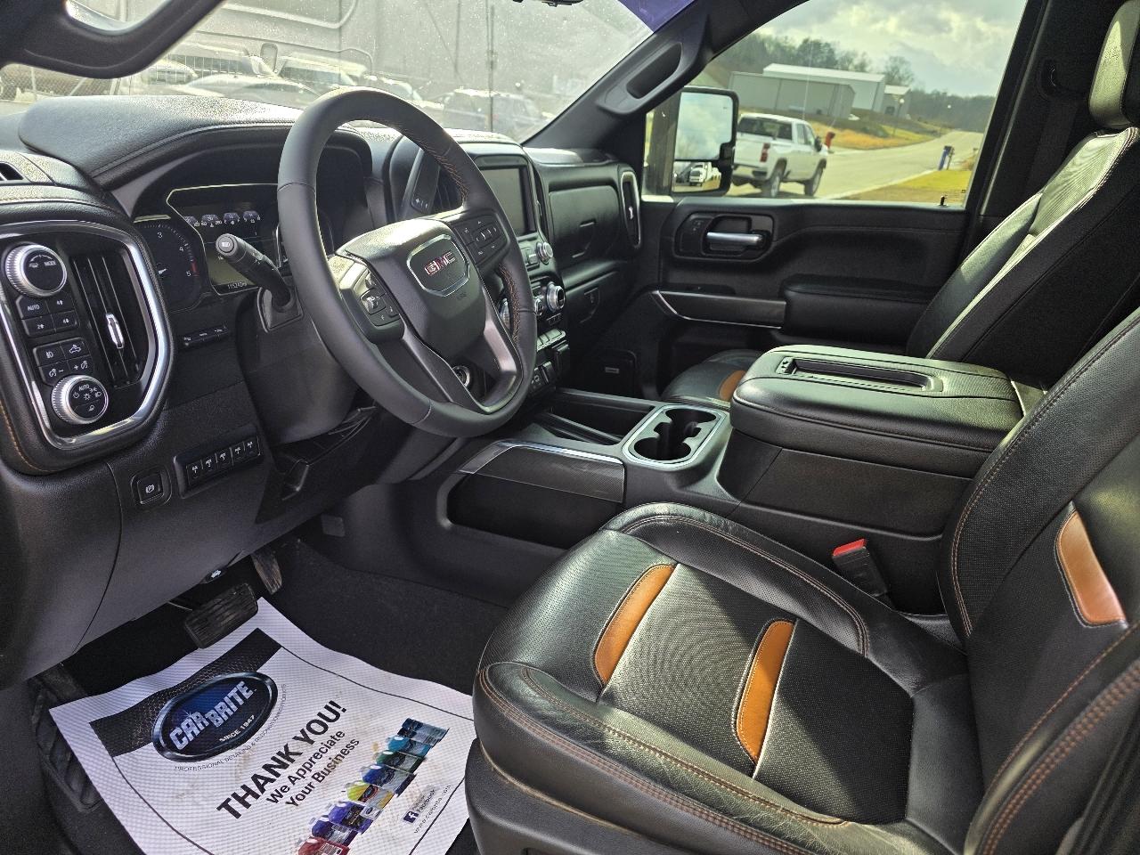 GMC Sierra 2500HD AT4 Crew Cab Long Box 4WD 2020