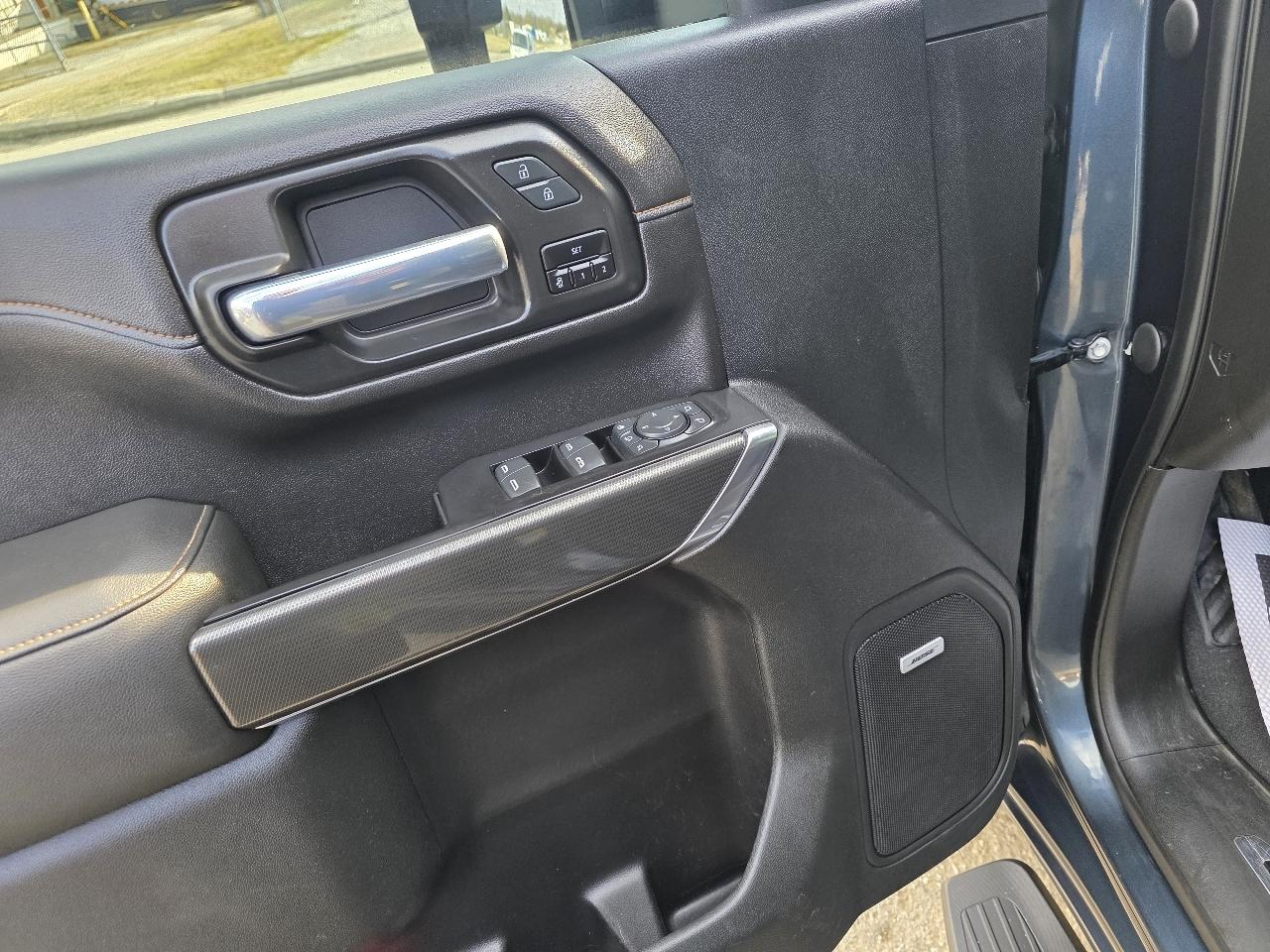 GMC Sierra 2500HD AT4 Crew Cab Long Box 4WD 2020