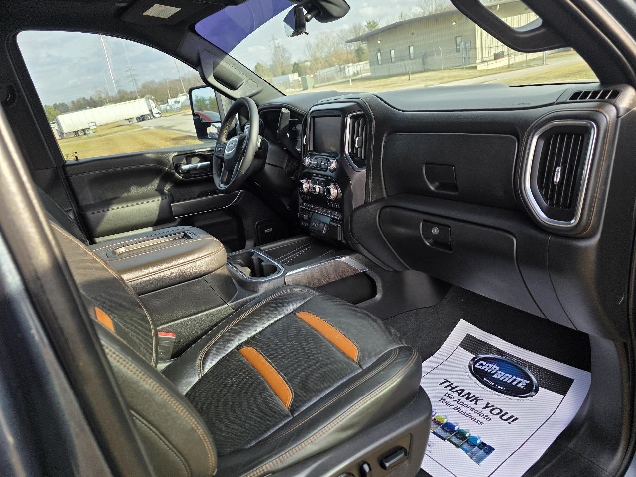 GMC Sierra 2500HD AT4 Crew Cab Long Box 4WD 2020