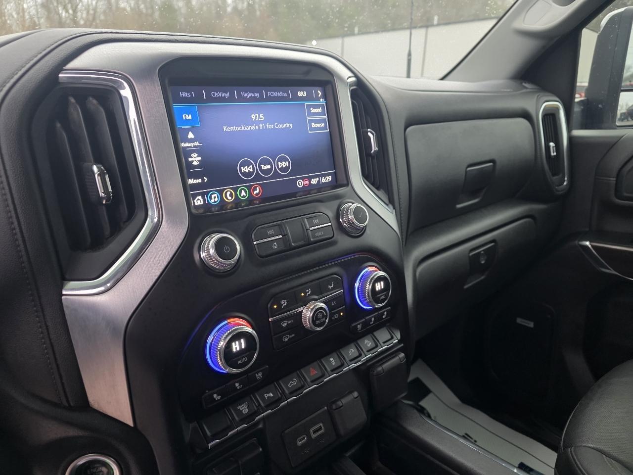 GMC Sierra 3500HD SLT Crew Cab 4WD 2023