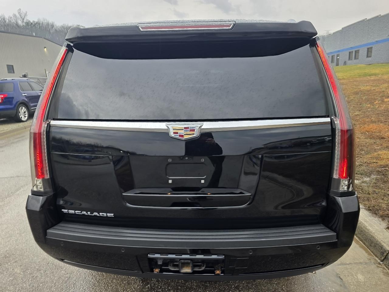 Cadillac Escalade Platinum 4WD 2018