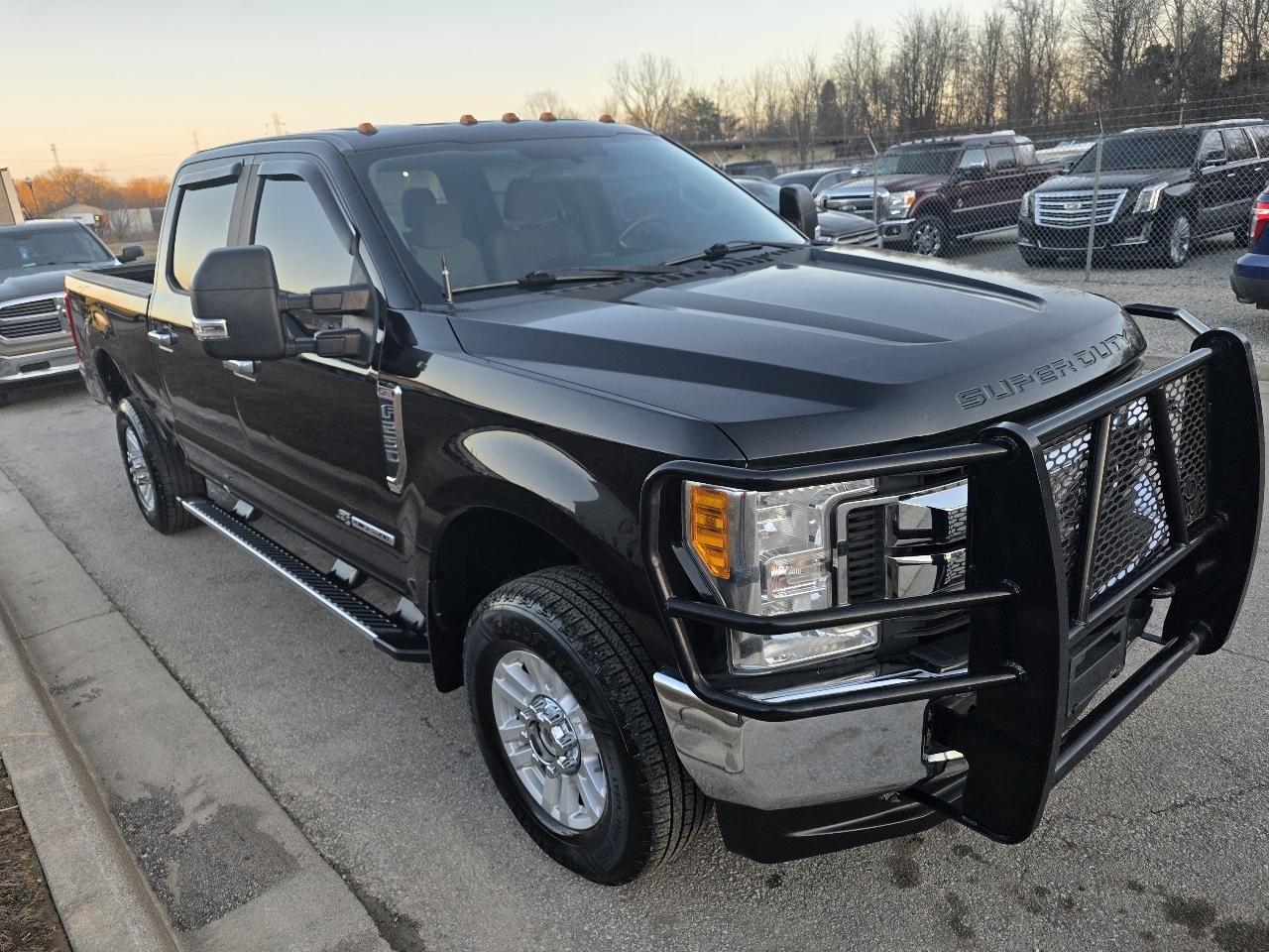 Ford F-250 SD XLT Crew Cab SWB 4WD 2017