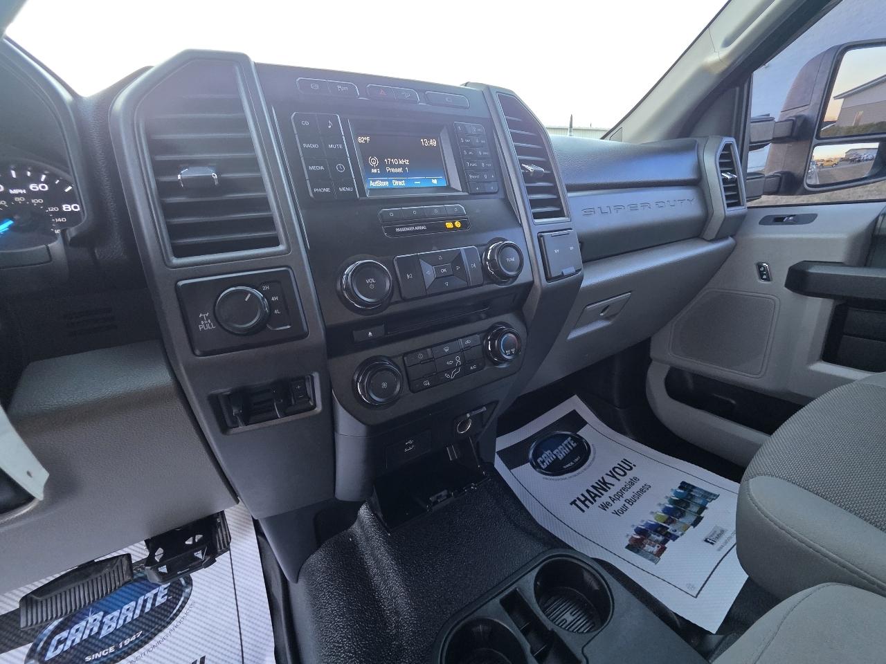 Ford F-250 SD XLT Crew Cab SWB 4WD 2017