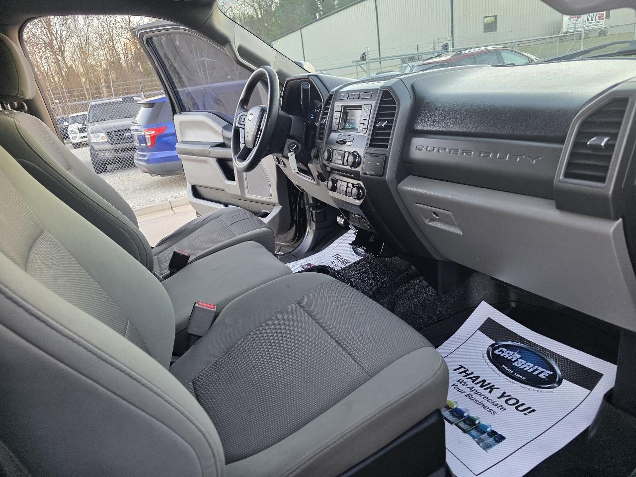 Ford F-250 SD XLT Crew Cab SWB 4WD 2017