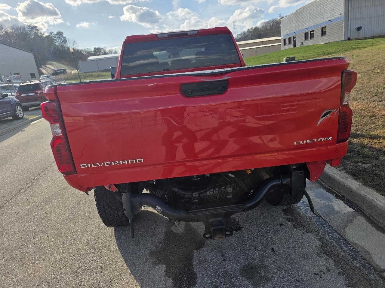 Chevrolet Silverado 2500HD Custom Crew Cab Short Box 4WD 2024