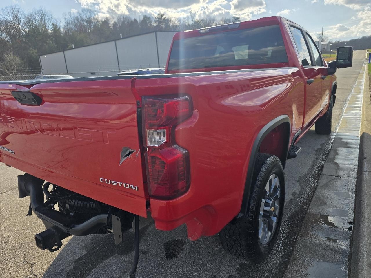 Chevrolet Silverado 2500HD Custom Crew Cab Short Box 4WD 2024