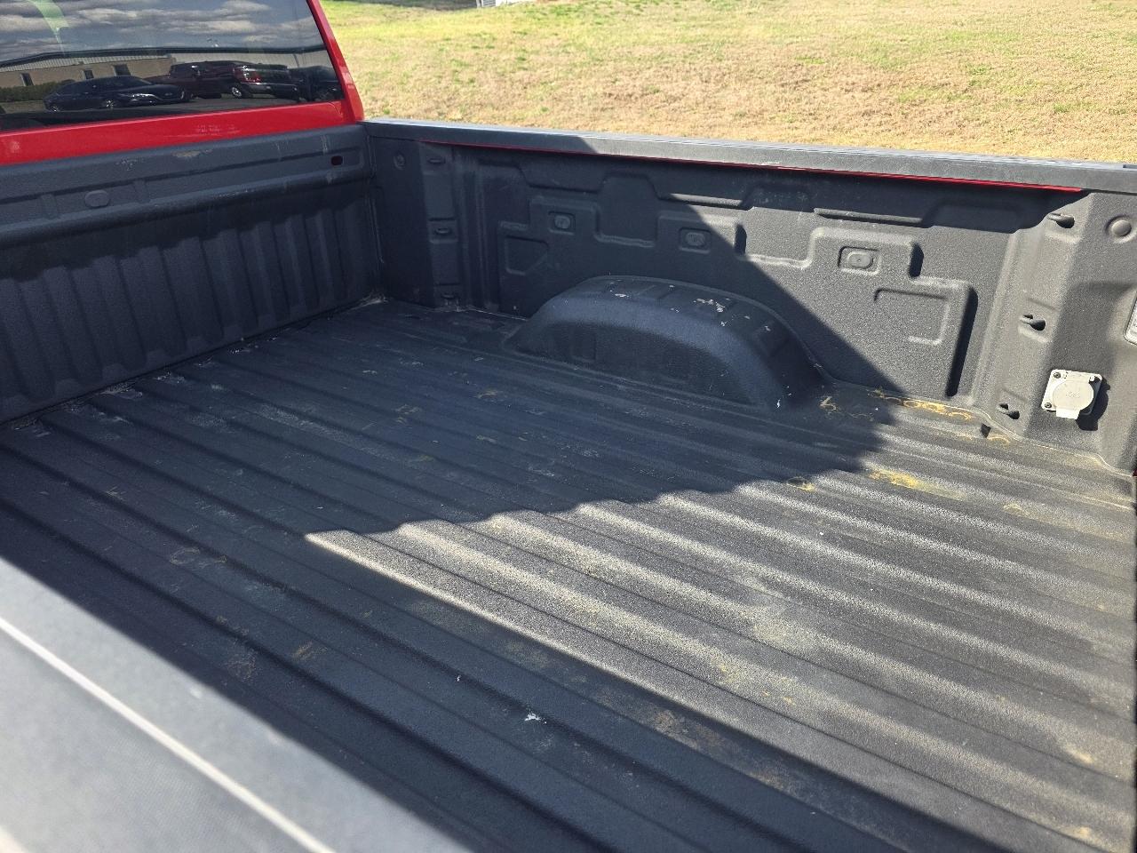 Chevrolet Silverado 2500HD Custom Crew Cab Short Box 4WD 2024