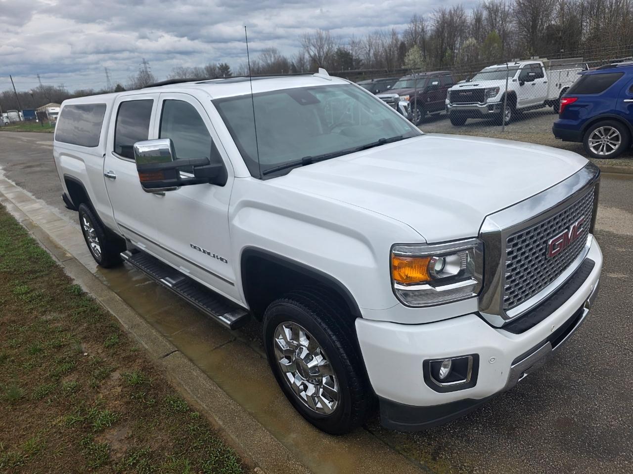 GMC Sierra 2500HD Denali Crew Cab 4WD 2016