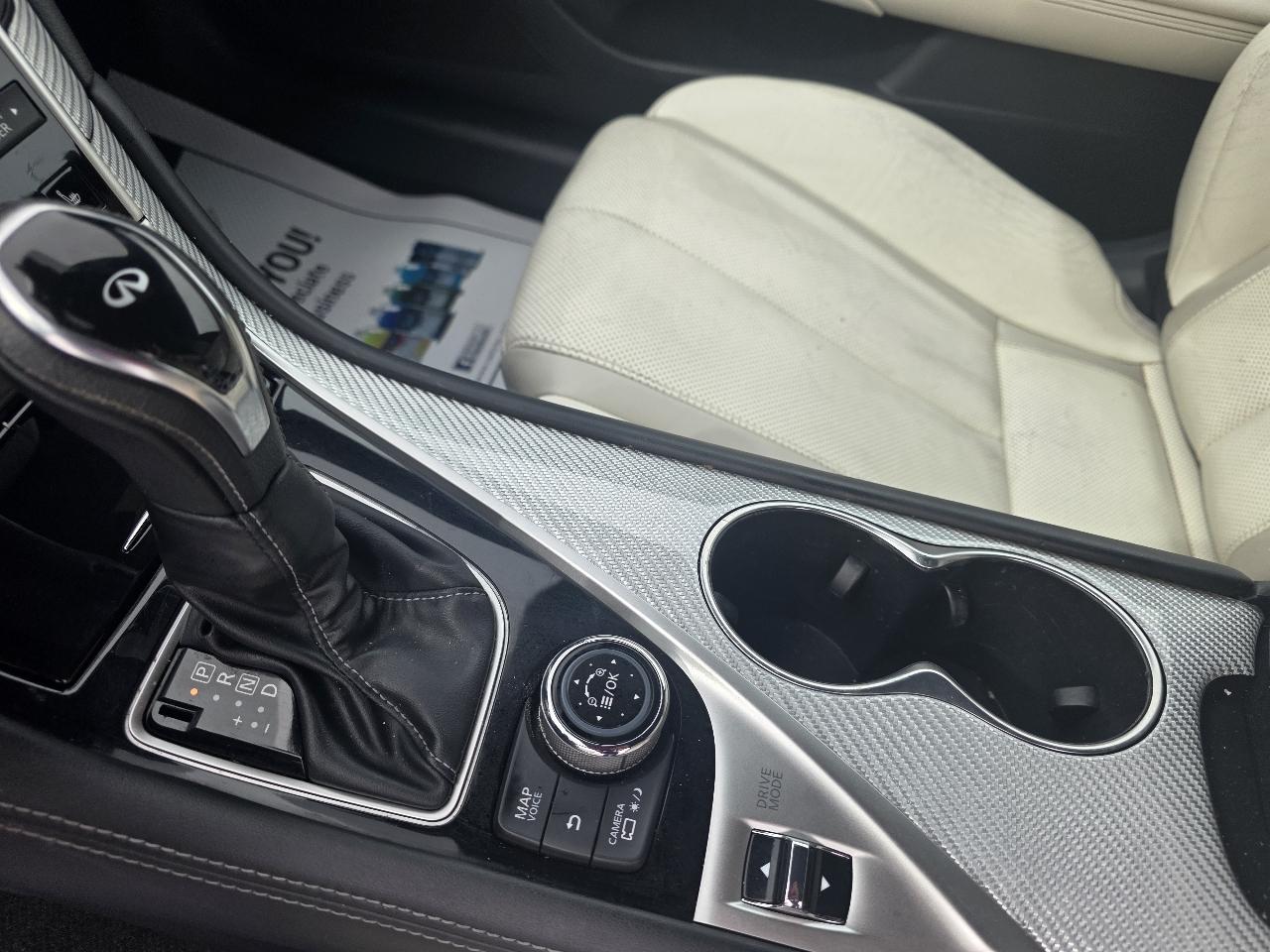 Infiniti Q60 Red Sport 400 AWD 2017