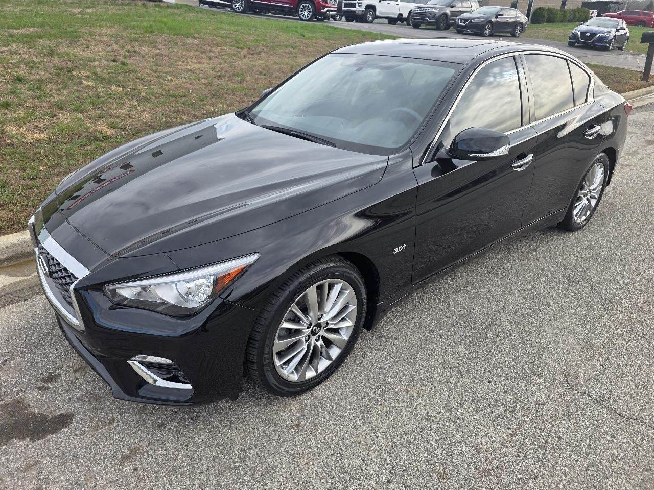 Infiniti Q50 3.0t LUXE 2020