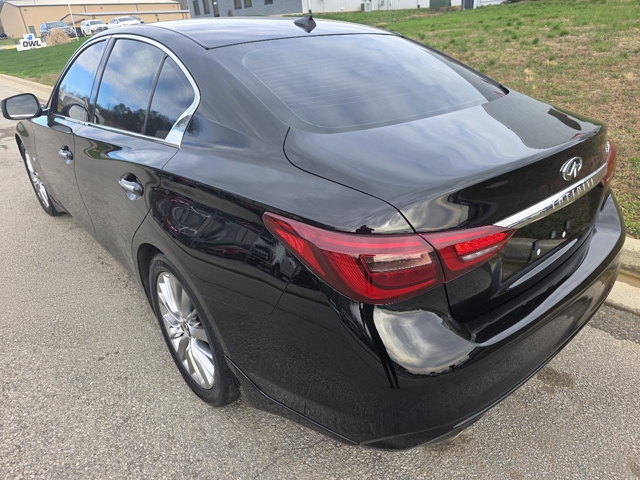 Infiniti Q50 3.0t LUXE 2020