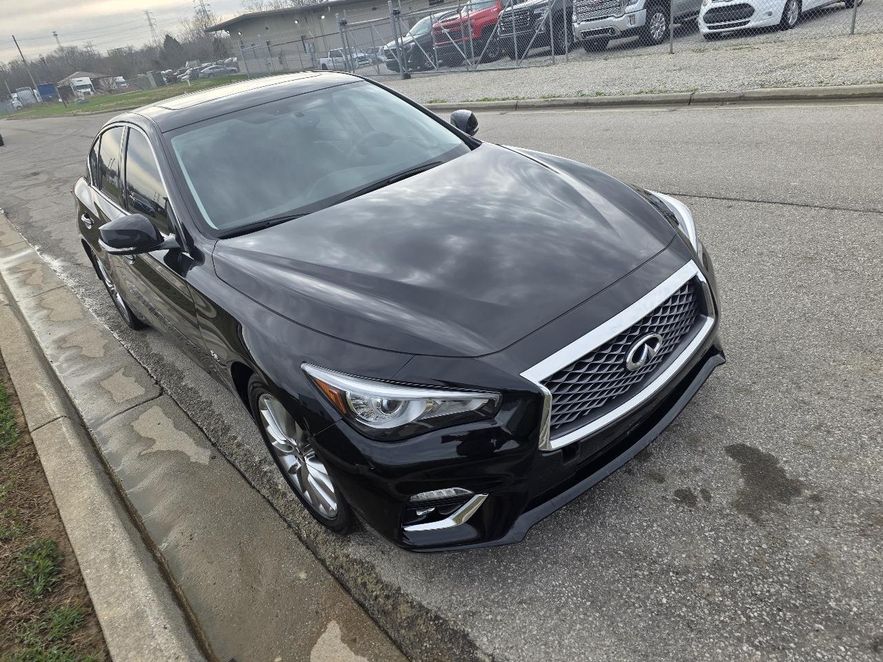 Infiniti Q50 3.0t LUXE 2020