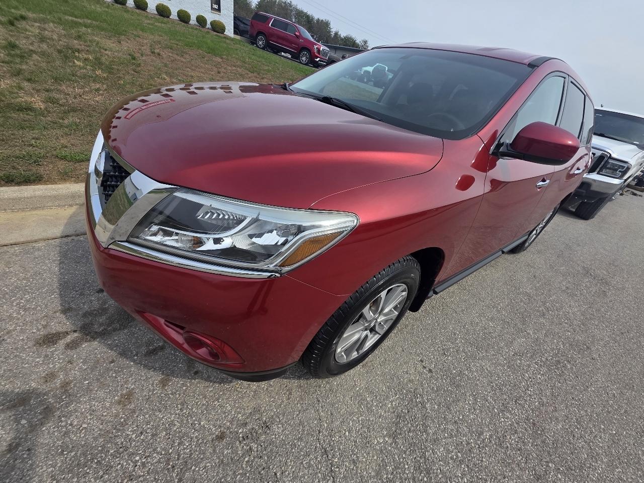 Nissan Pathfinder S 4WD 2014