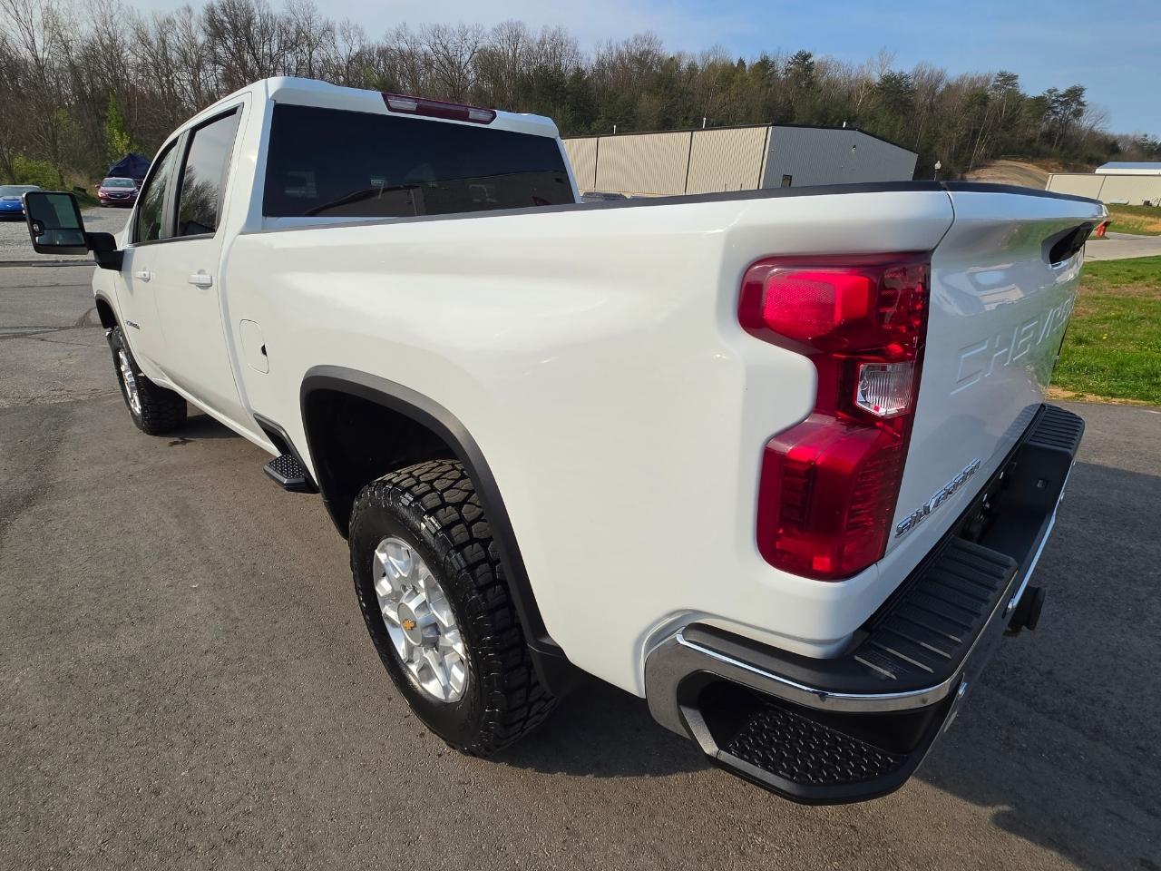 Chevrolet Silverado 2500HD 4WD Crew Cab 159" LT 2021