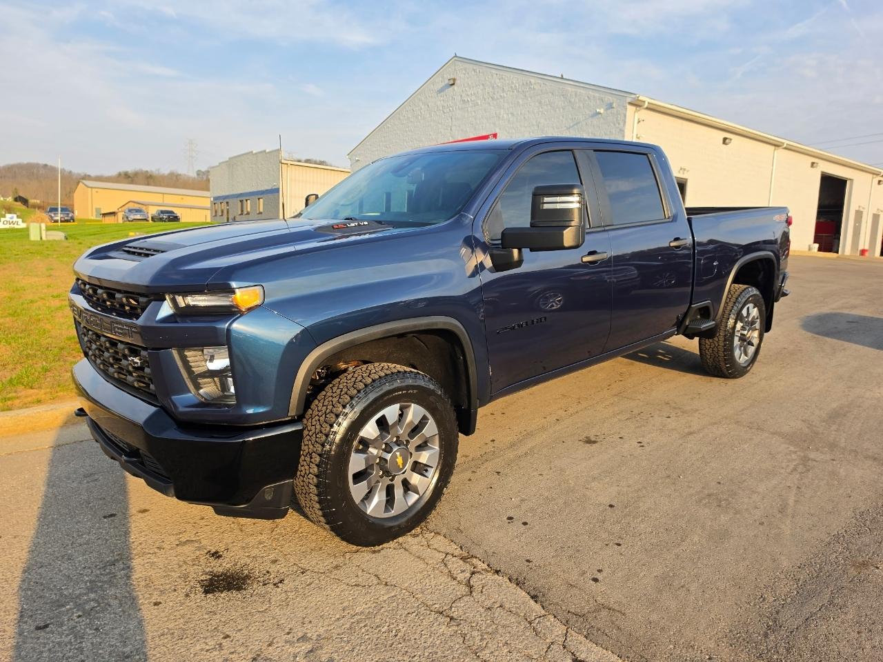 Chevrolet Silverado 2500HD Custom Crew Cab Short Box 4WD 2022