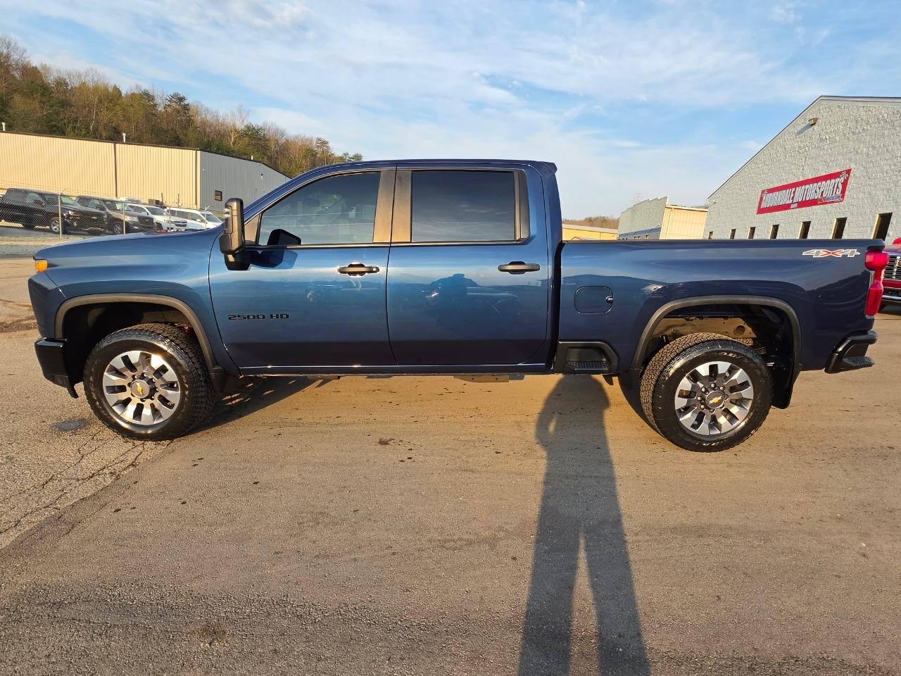 Chevrolet Silverado 2500HD Custom Crew Cab Short Box 4WD 2022