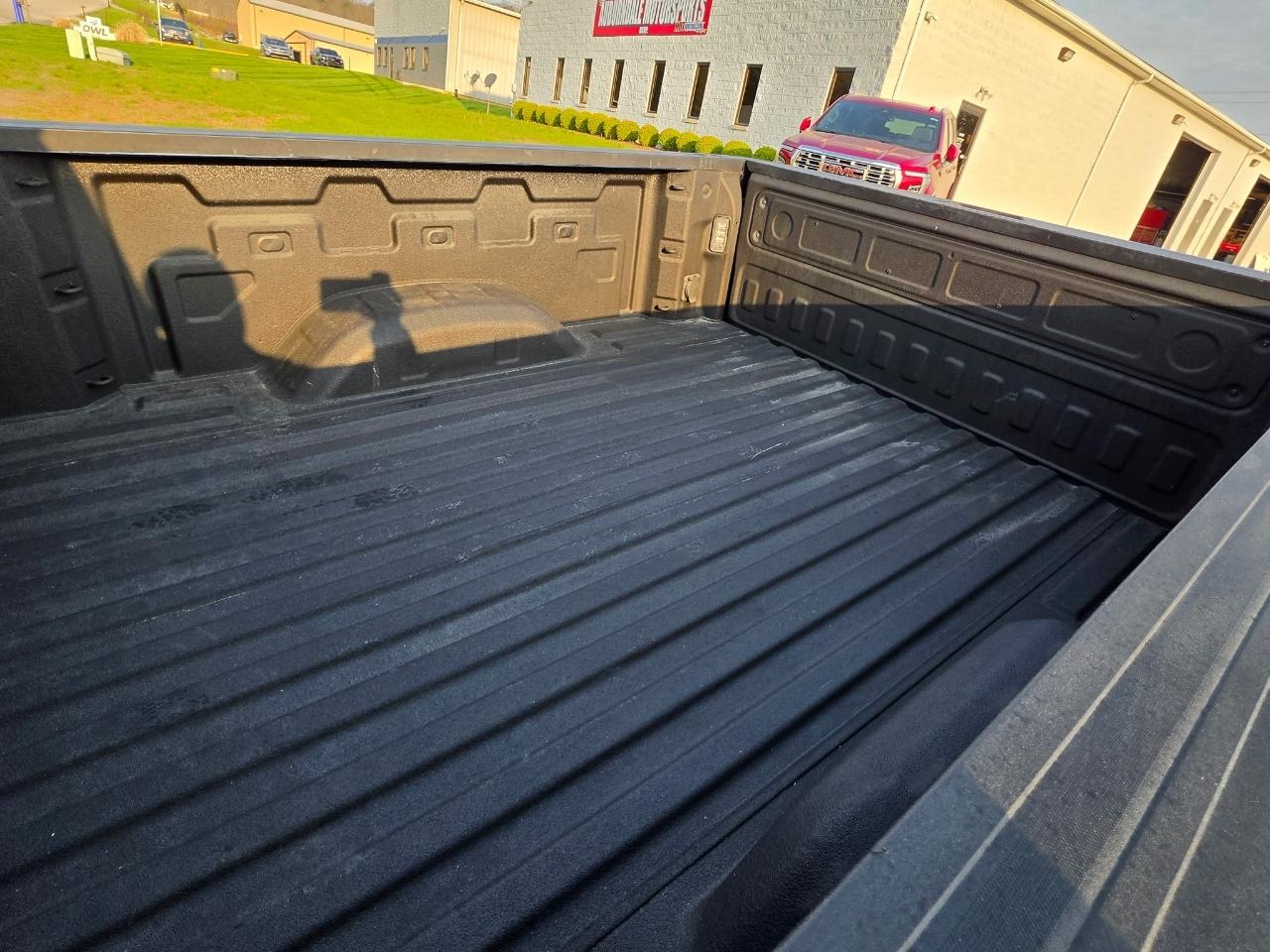 Chevrolet Silverado 2500HD Custom Crew Cab Short Box 4WD 2022