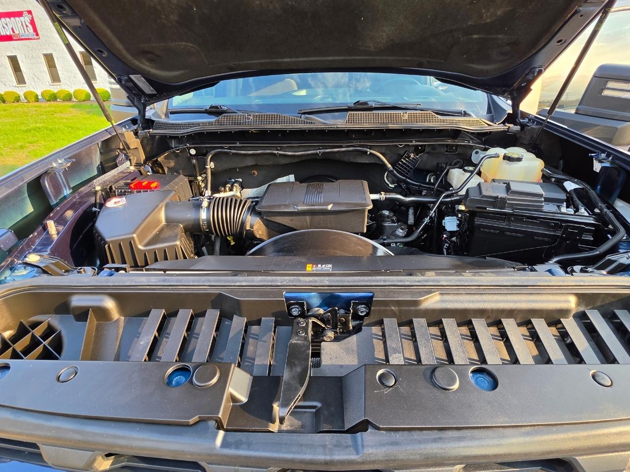 Chevrolet Silverado 2500HD Custom Crew Cab Short Box 4WD 2022