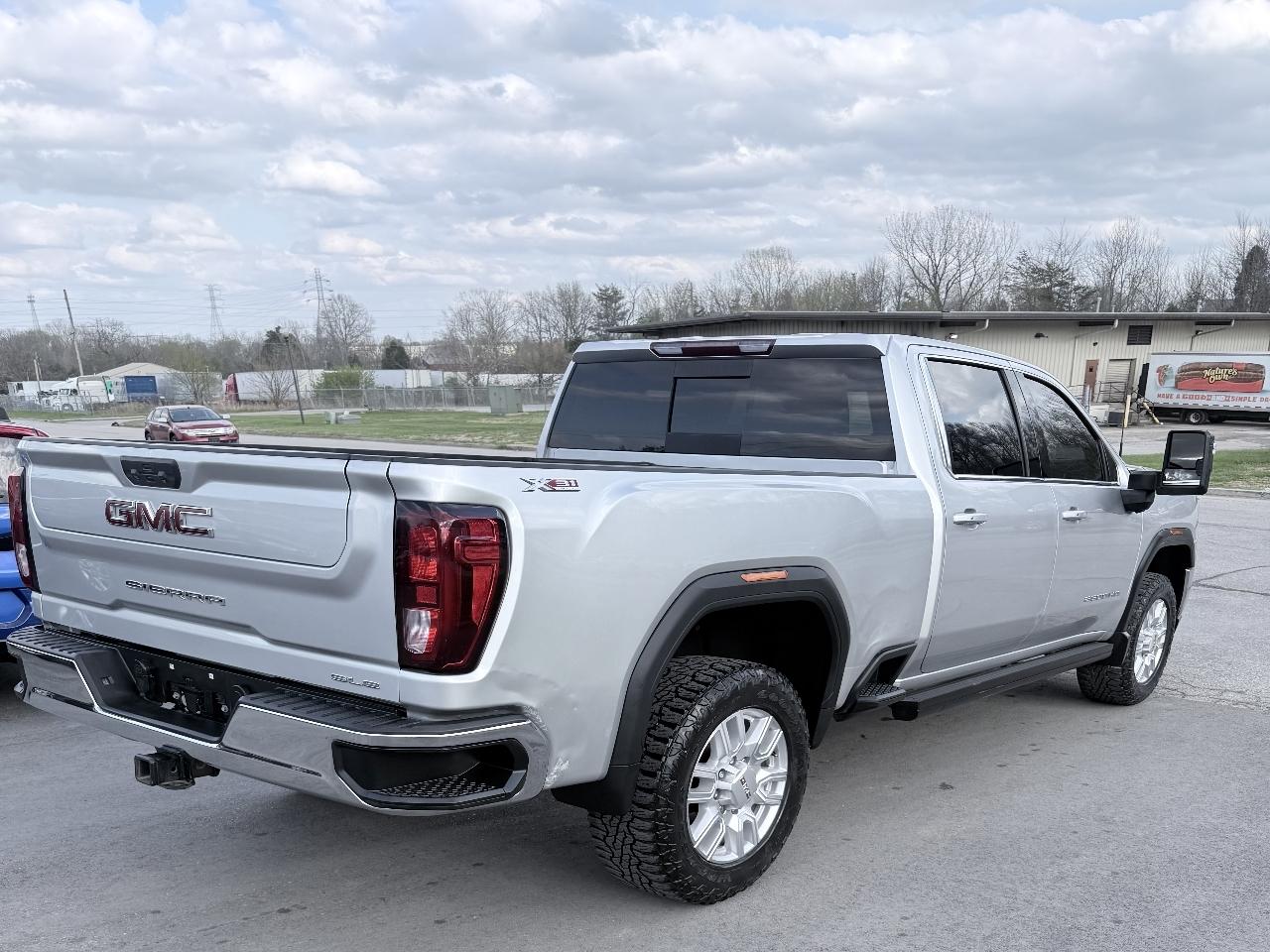 GMC Sierra 2500HD 4WD Crew Cab 153" SLE 2022