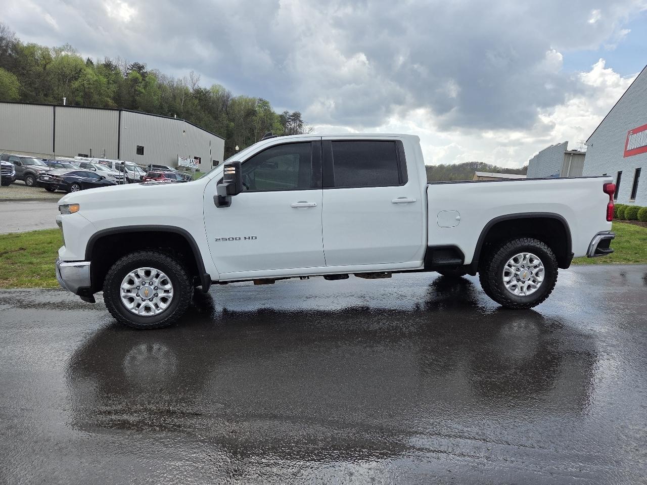 Chevrolet Silverado 2500HD 4WD Crew Cab 153.7" LT 2024