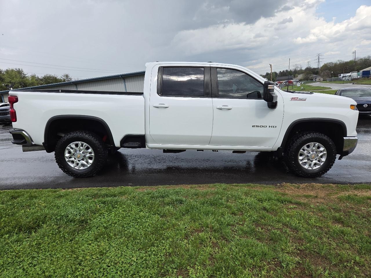 Chevrolet Silverado 2500HD 4WD Crew Cab 153.7" LT 2024