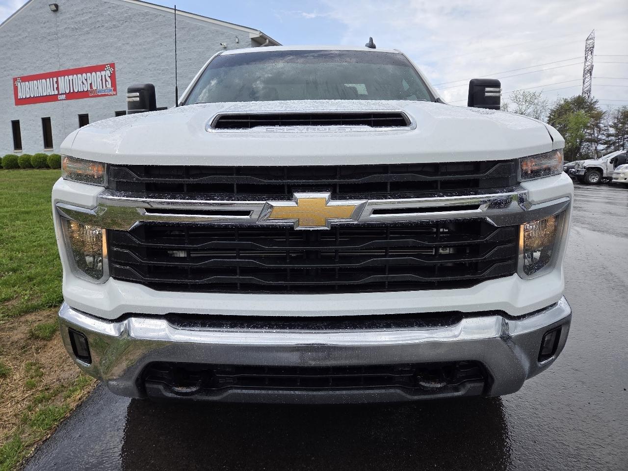 Chevrolet Silverado 2500HD 4WD Crew Cab 153.7" LT 2024