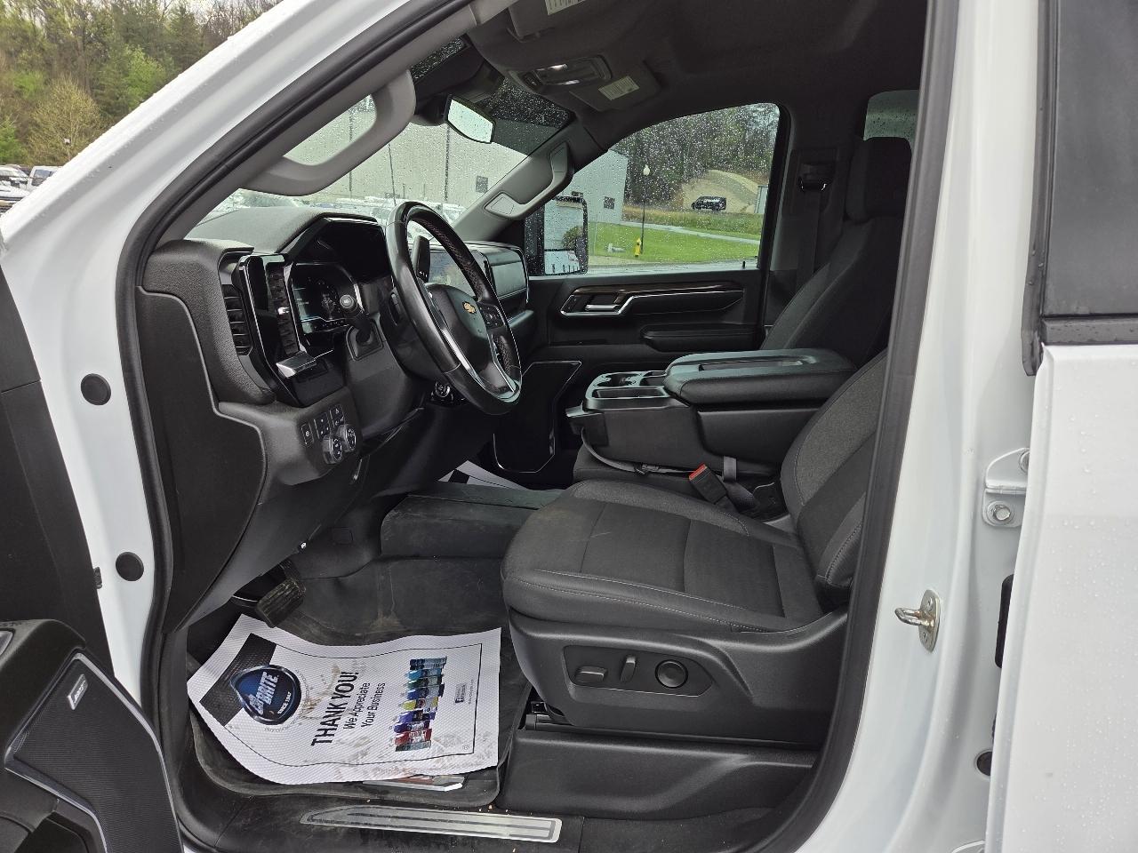 Chevrolet Silverado 2500HD 4WD Crew Cab 153.7" LT 2024