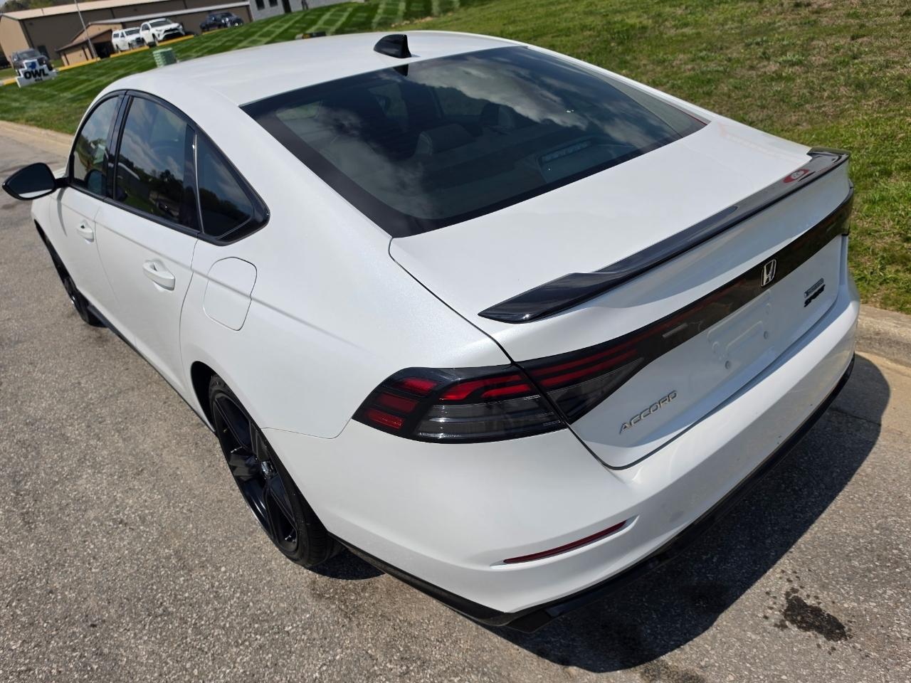 Honda Accord Sport-L Hybrid 2023