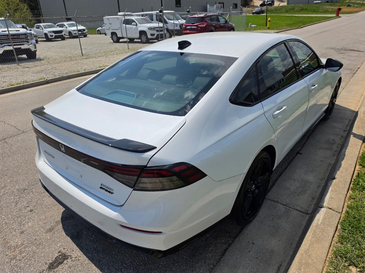 Honda Accord Sport-L Hybrid 2023