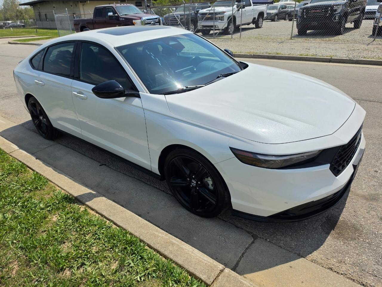 Honda Accord Sport-L Hybrid 2023