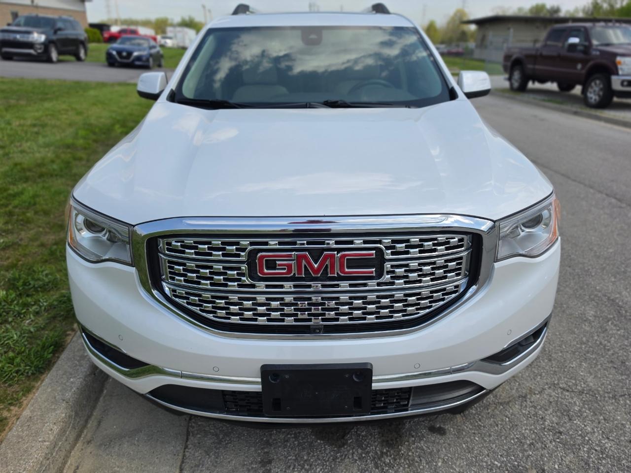 GMC Acadia Denali AWD 2017