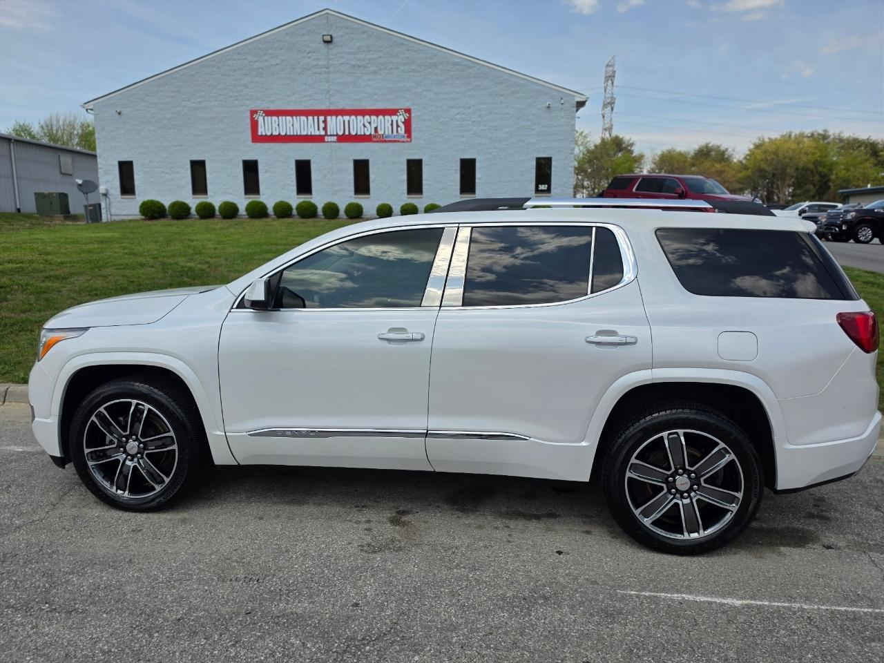 GMC Acadia Denali AWD 2017