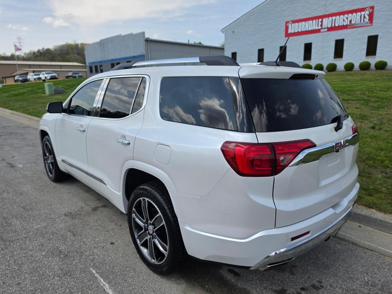 GMC Acadia Denali AWD 2017