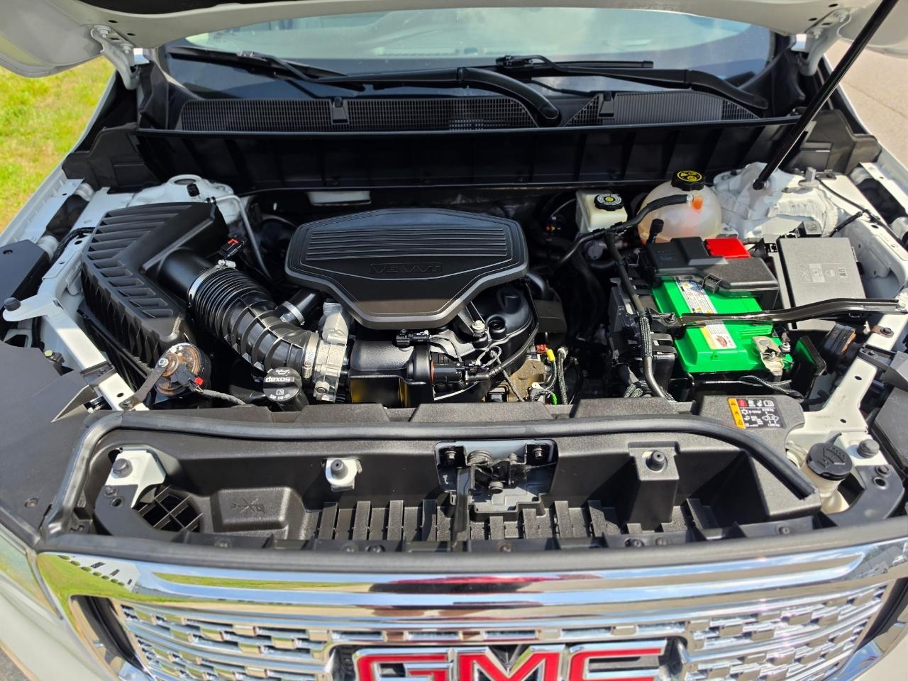 GMC Acadia Denali AWD 2017