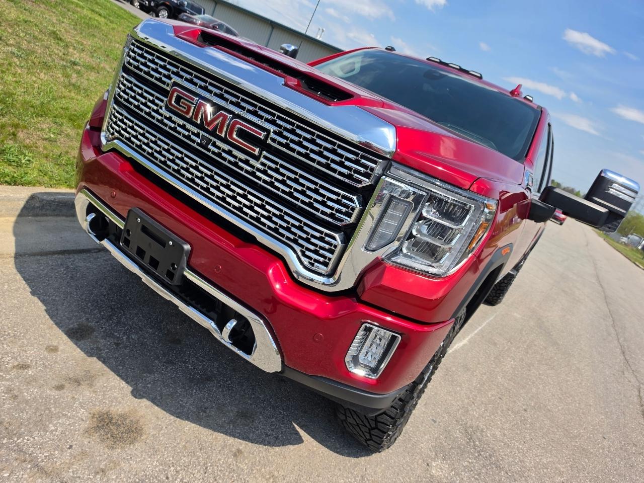 GMC Sierra 2500HD Denali Crew Cab 4WD 2021