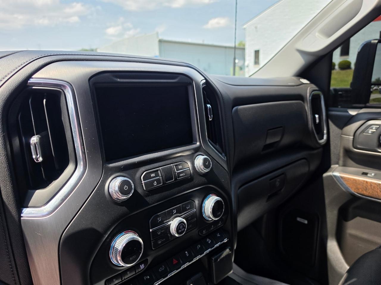 GMC Sierra 2500HD Denali Crew Cab 4WD 2021