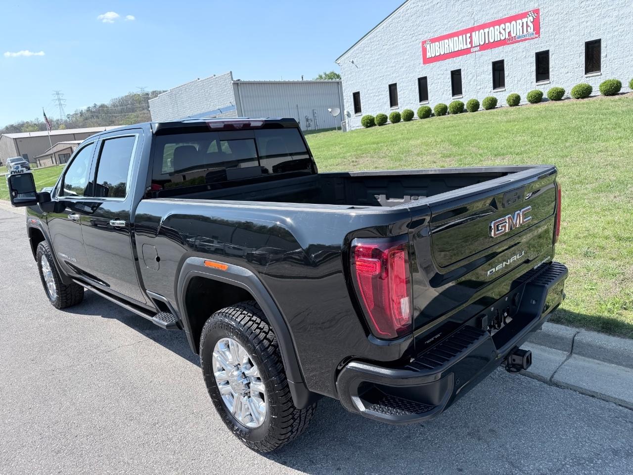 GMC Sierra 2500HD Denali Crew Cab 4WD SB 2023
